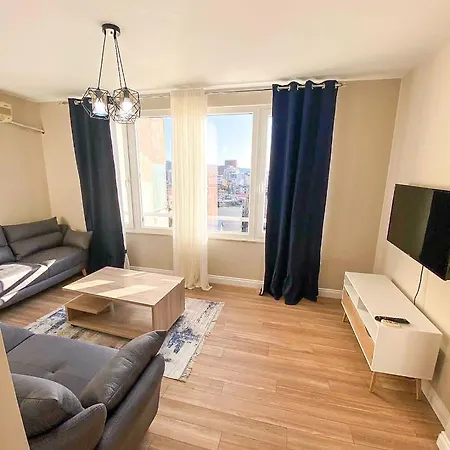 Skyline View 2br