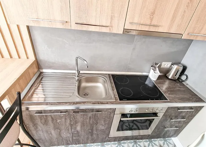 Skyline View 2br Апартаменты