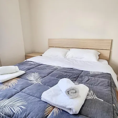 Skyline View 2br * Tiran